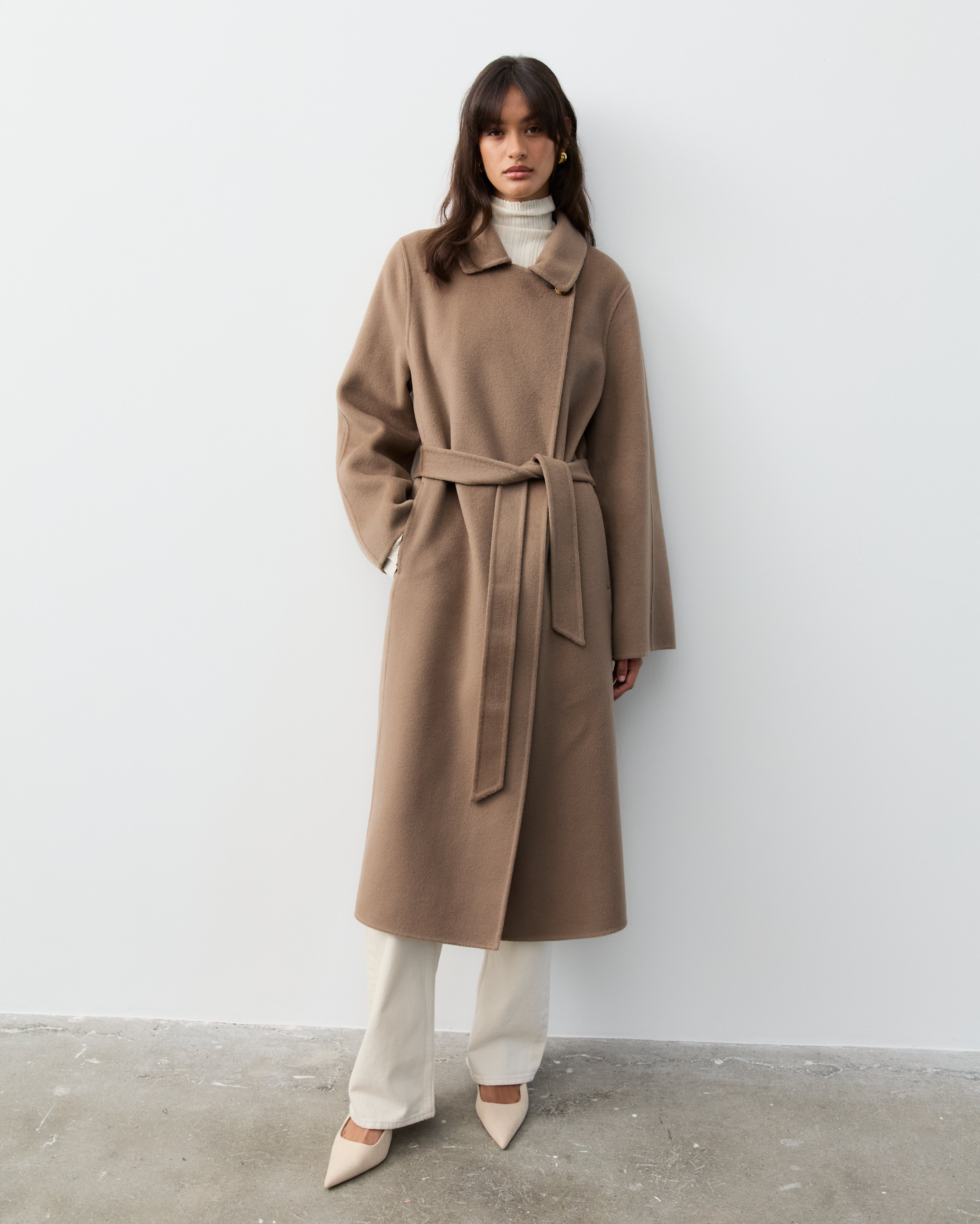 THE TAILORED COAT - TAUPE – THE CURATED
