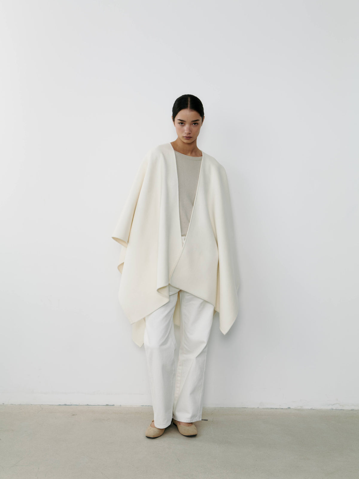 OUTERWEAR & JACKETS